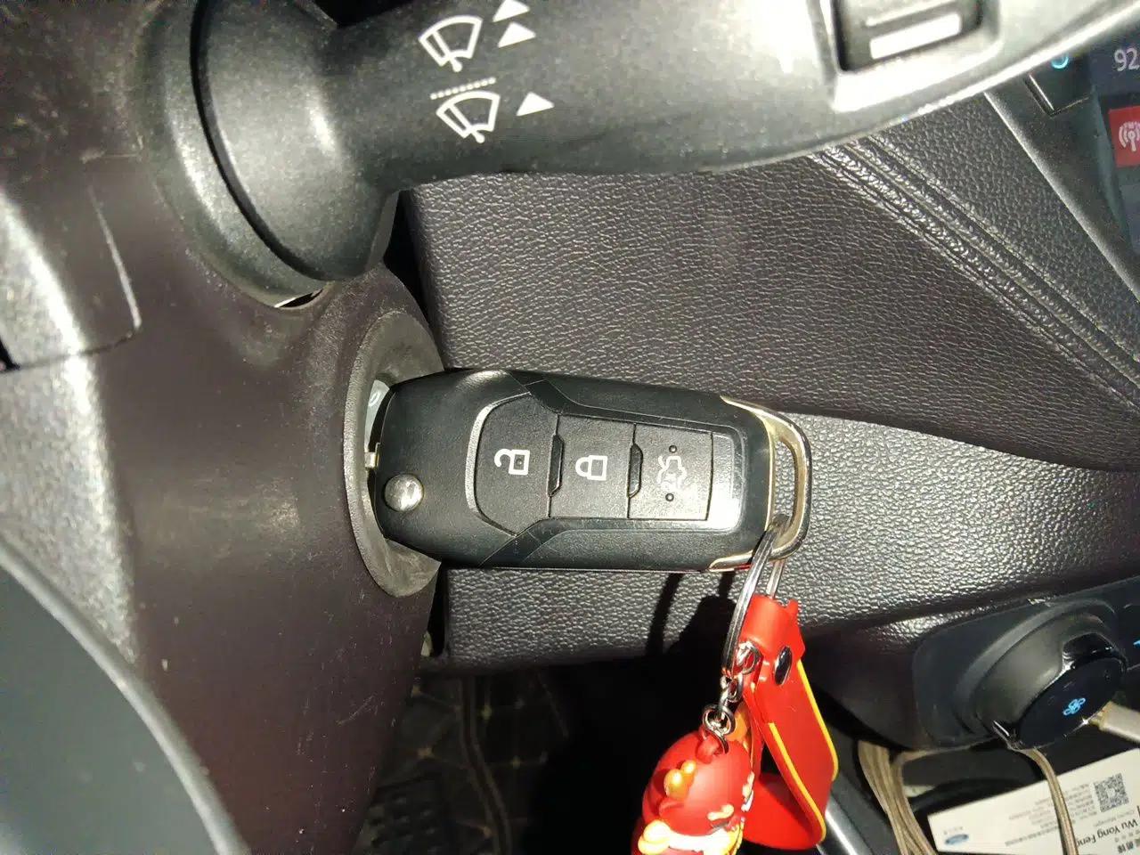 Ford Escort 2019 1.5L Automatic Enjoyment Model — миниатюра 9