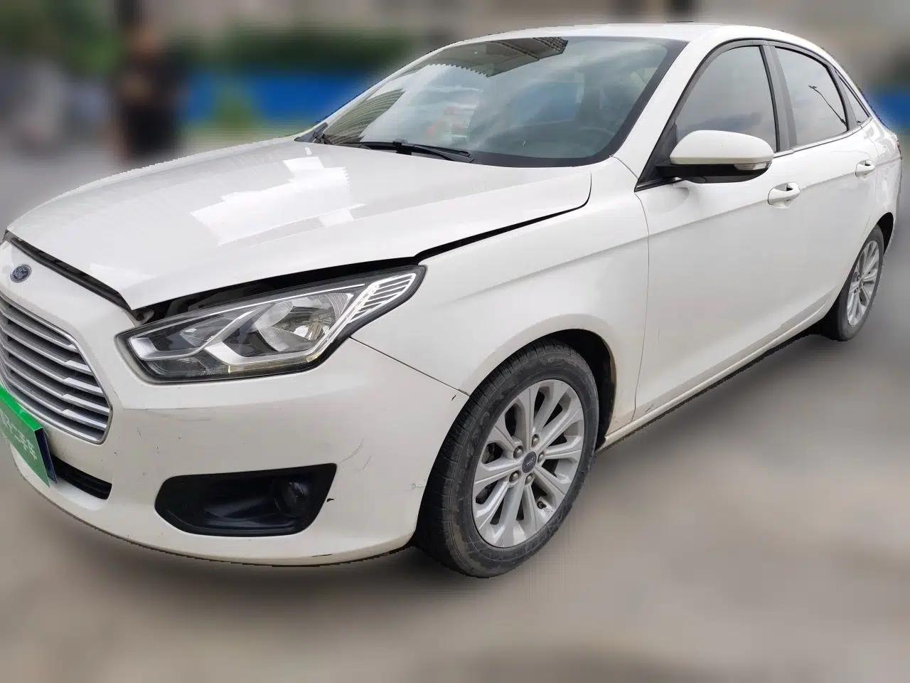 Ford Escort 2017 Happiness Edition 1.5L Automatic Fashion Version — миниатюра 1
