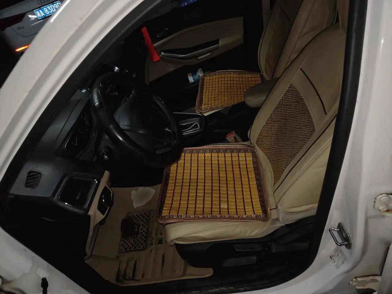 Ford Escort 2015 1.5L Automatic Comfort Edition — миниатюра 16