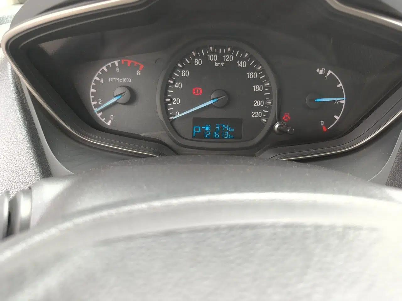 Ford Escort 2015 1.5L Automatic Comfort Edition — миниатюра 13