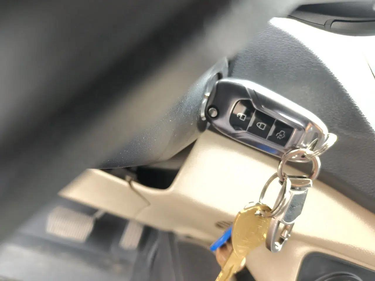 Ford Escort 2015 1.5L Automatic Comfort Edition — миниатюра 9
