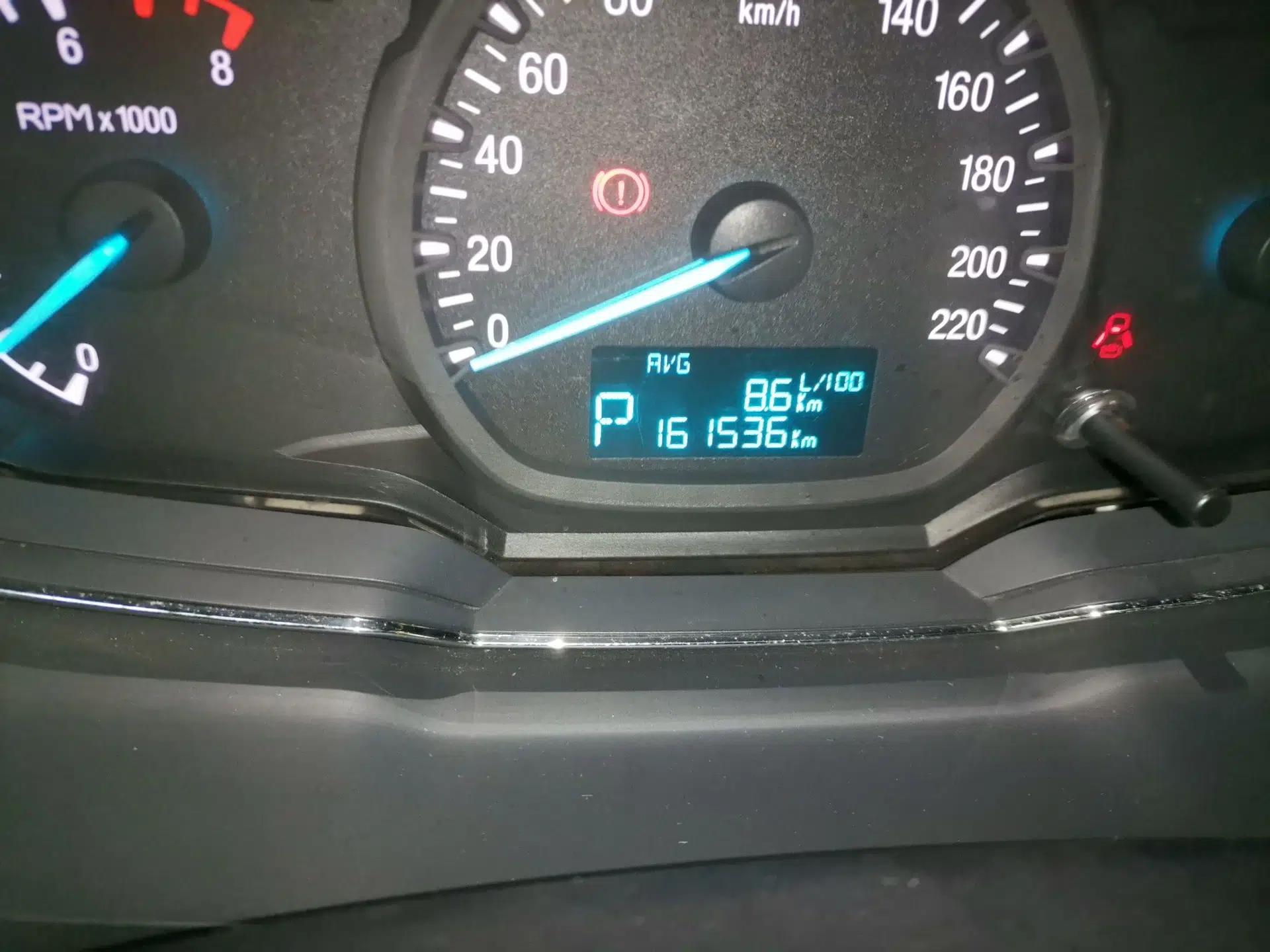 Ford Escort 2015 1.5L Automatic Fashion Model — миниатюра 13