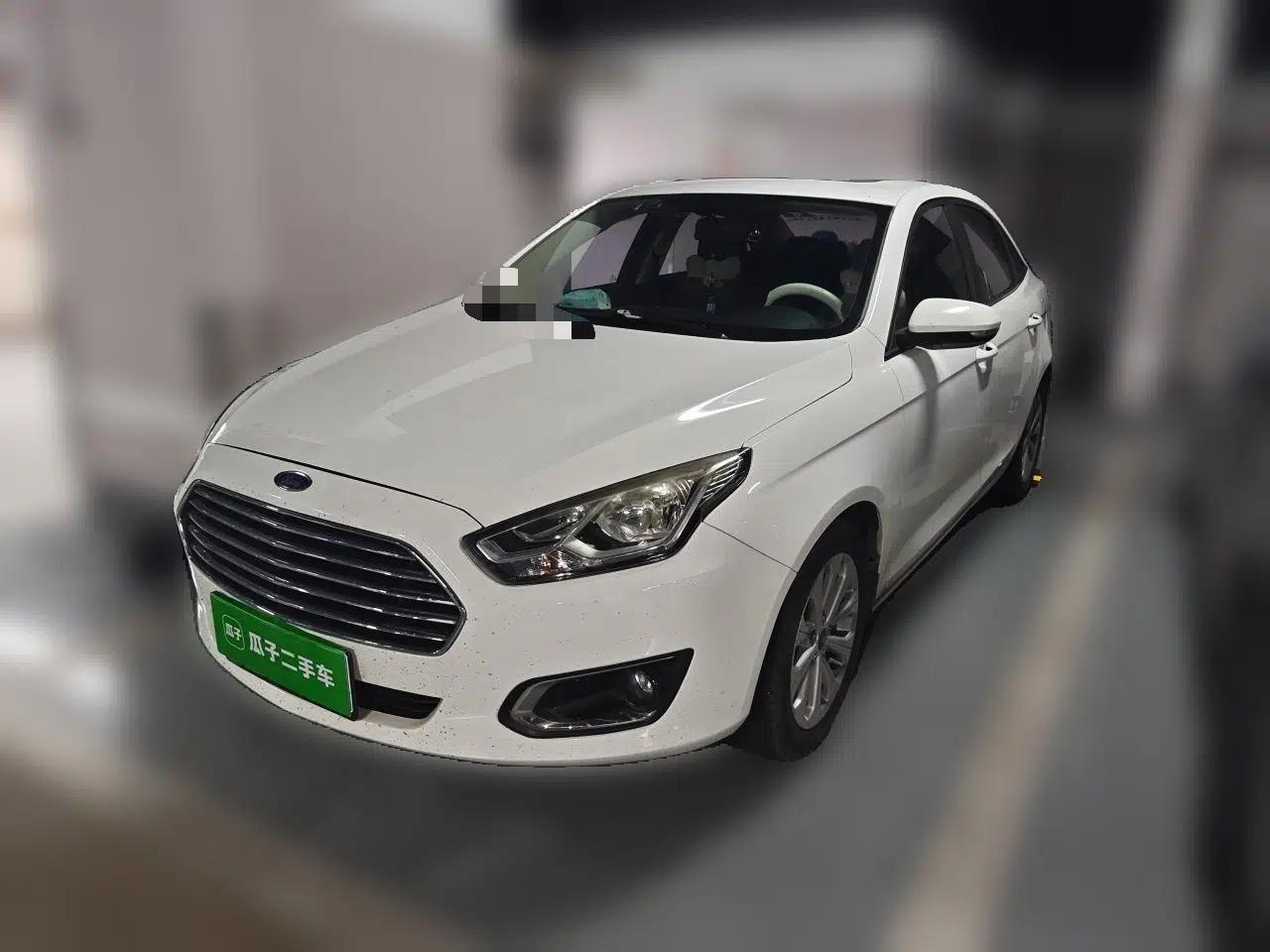 Ford Escort 2017 Happiness Edition 1.5L Automatic Fashion Version — миниатюра 1