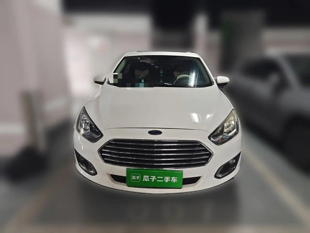 Ford Escort 2017 Happiness Edition 1.5L Automatic Fashion Version — миниатюра 2
