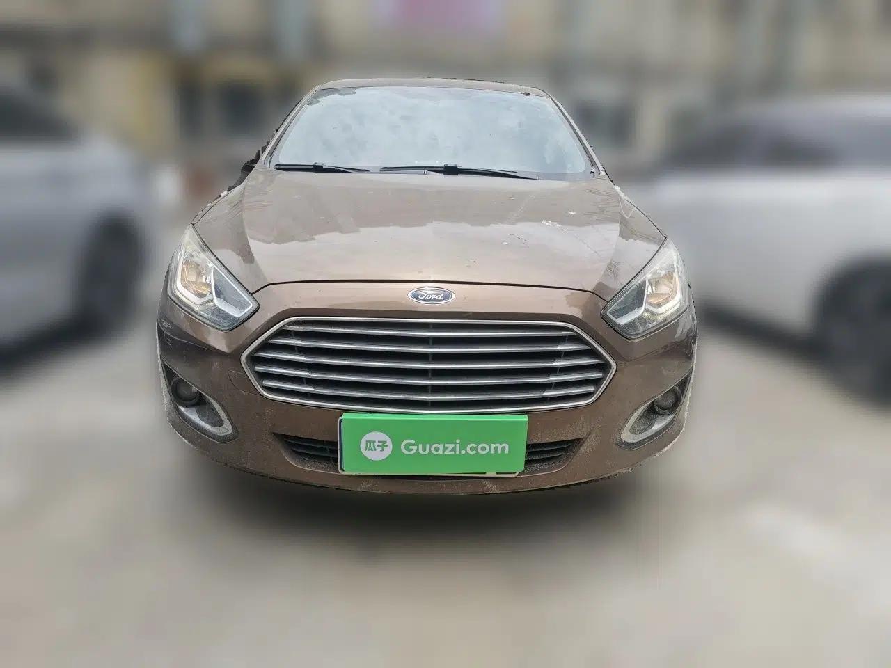 Ford Escort 2017 Happiness Edition 1.5L Automatic Fashion Version — миниатюра 2