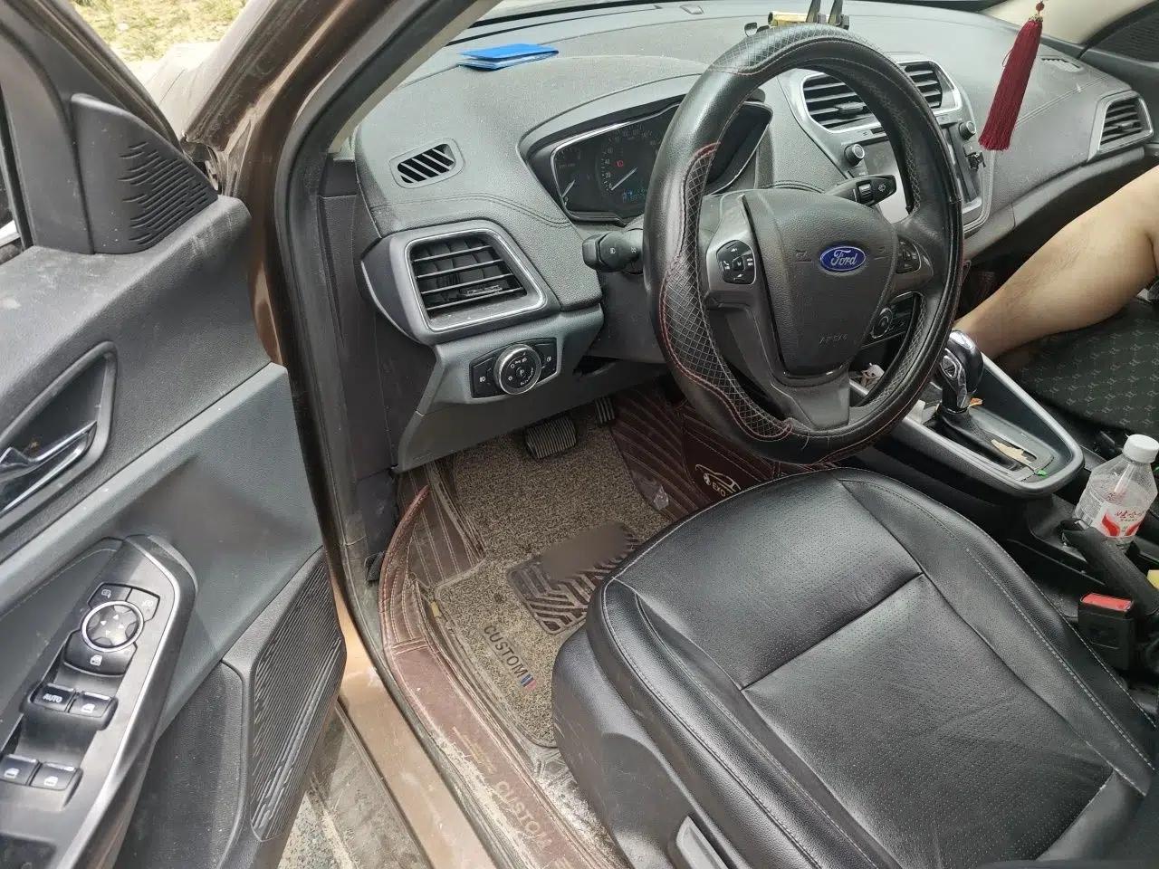 Ford Escort 2017 Happiness Edition 1.5L Automatic Fashion Version — миниатюра 17