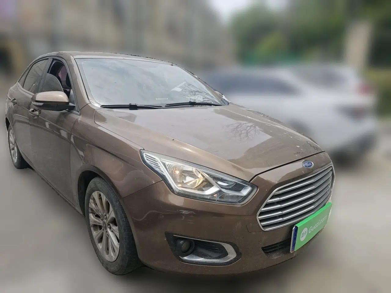 Ford Escort 2017 Happiness Edition 1.5L Automatic Fashion Version — миниатюра 3