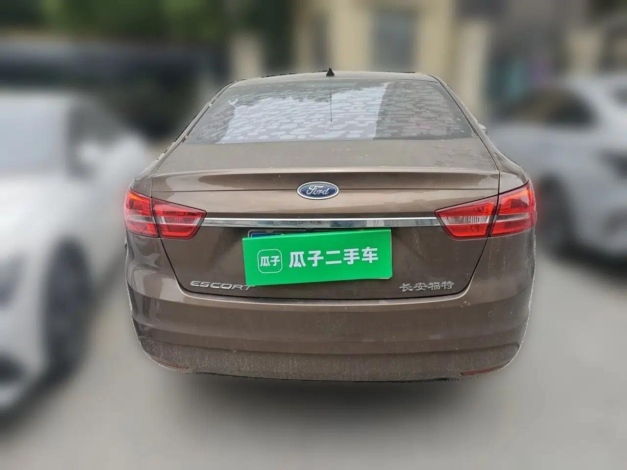 Ford Escort 2017 Happiness Edition 1.5L Automatic Fashion Version — миниатюра 5