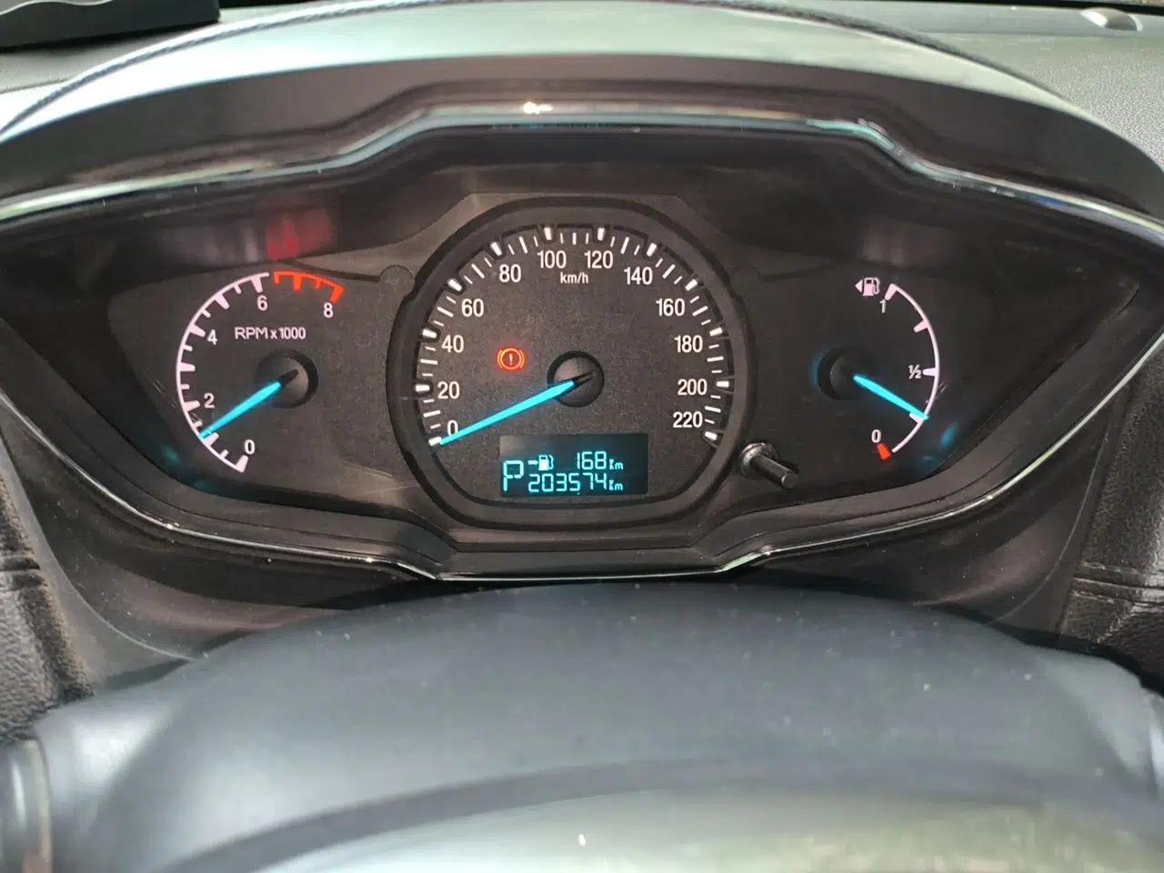 Ford Escort 2015 1.5L Automatic Fashion Model — миниатюра 12