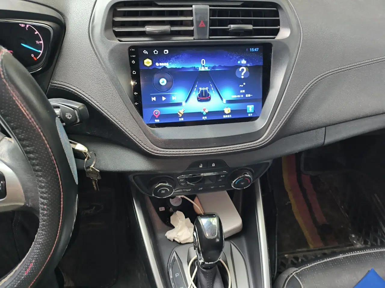 Ford Escort 2015 1.5L Automatic Fashion Model — миниатюра 14
