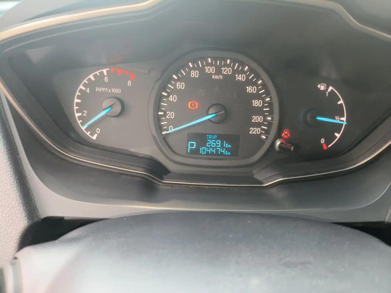 Ford Escort 2015 1.5L Automatic Comfort Edition — миниатюра 13