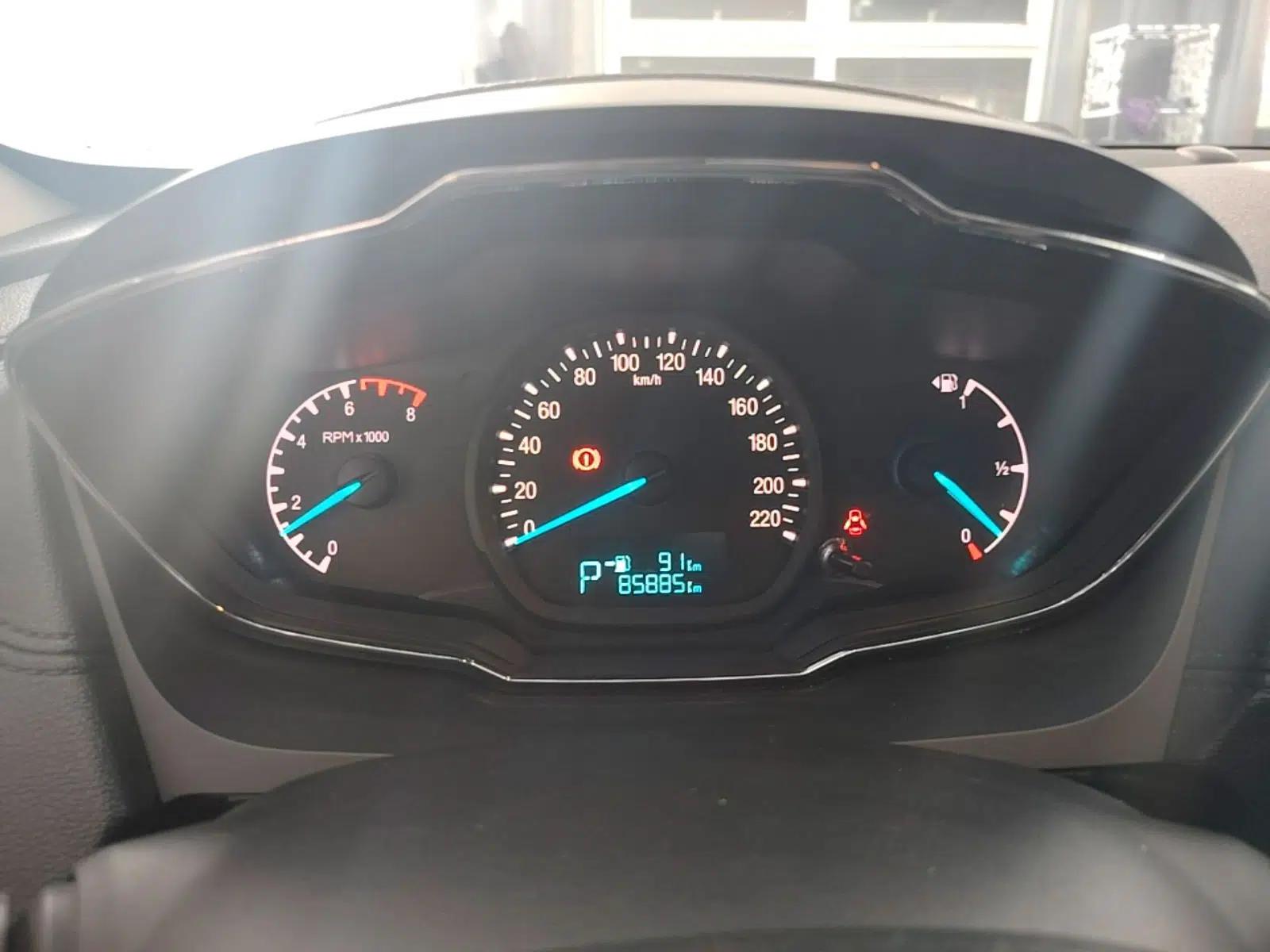 Ford Escort 2017 Happiness Edition 1.5L Automatic Fashion Version — миниатюра 15