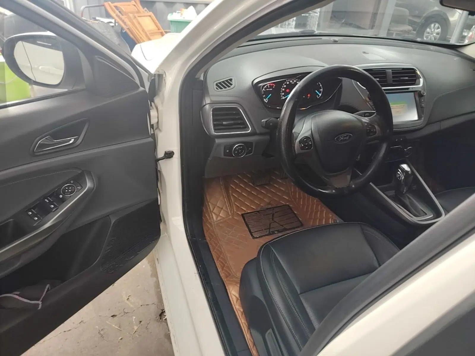 Ford Escort 2017 Happiness Edition 1.5L Automatic Fashion Version — миниатюра 19