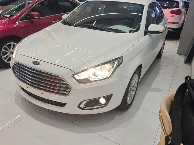 Ford Escort 2015 1.5L Automatic Fashion Model
