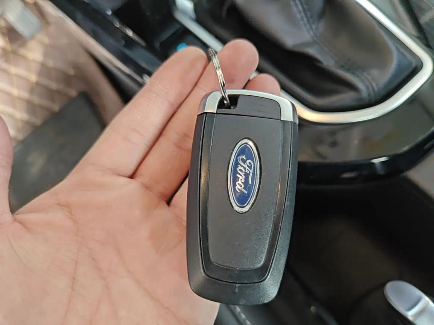 Ford Escort 2021 1.5L Automatic Diamond Edition — миниатюра 12
