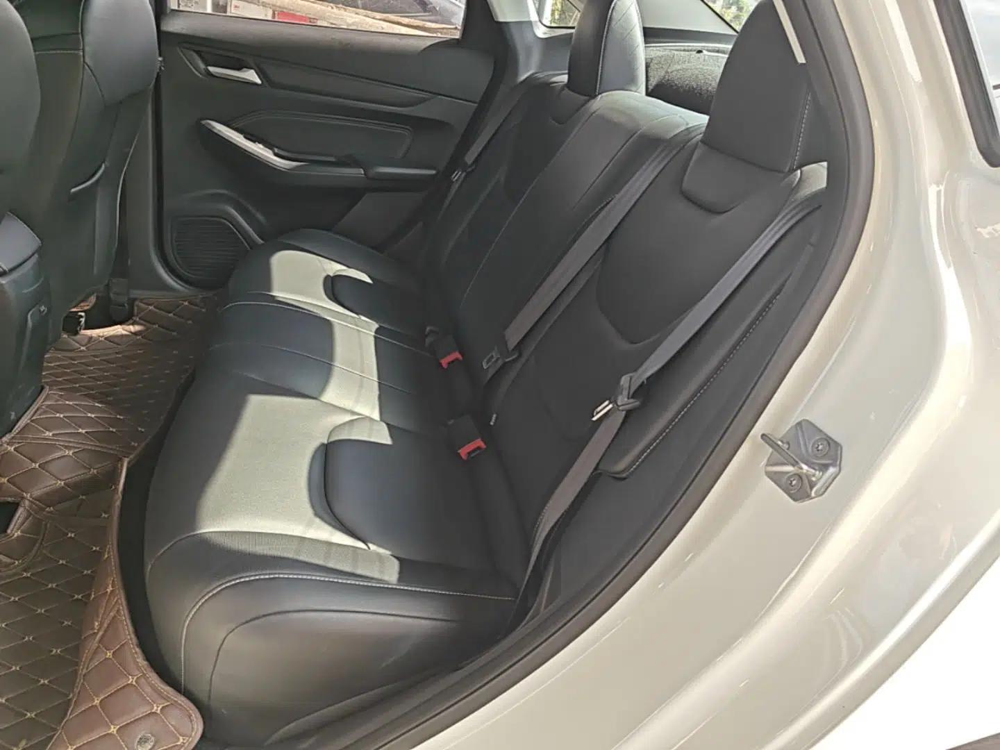 Ford Escort 2021 1.5L Automatic Diamond Edition — миниатюра 20