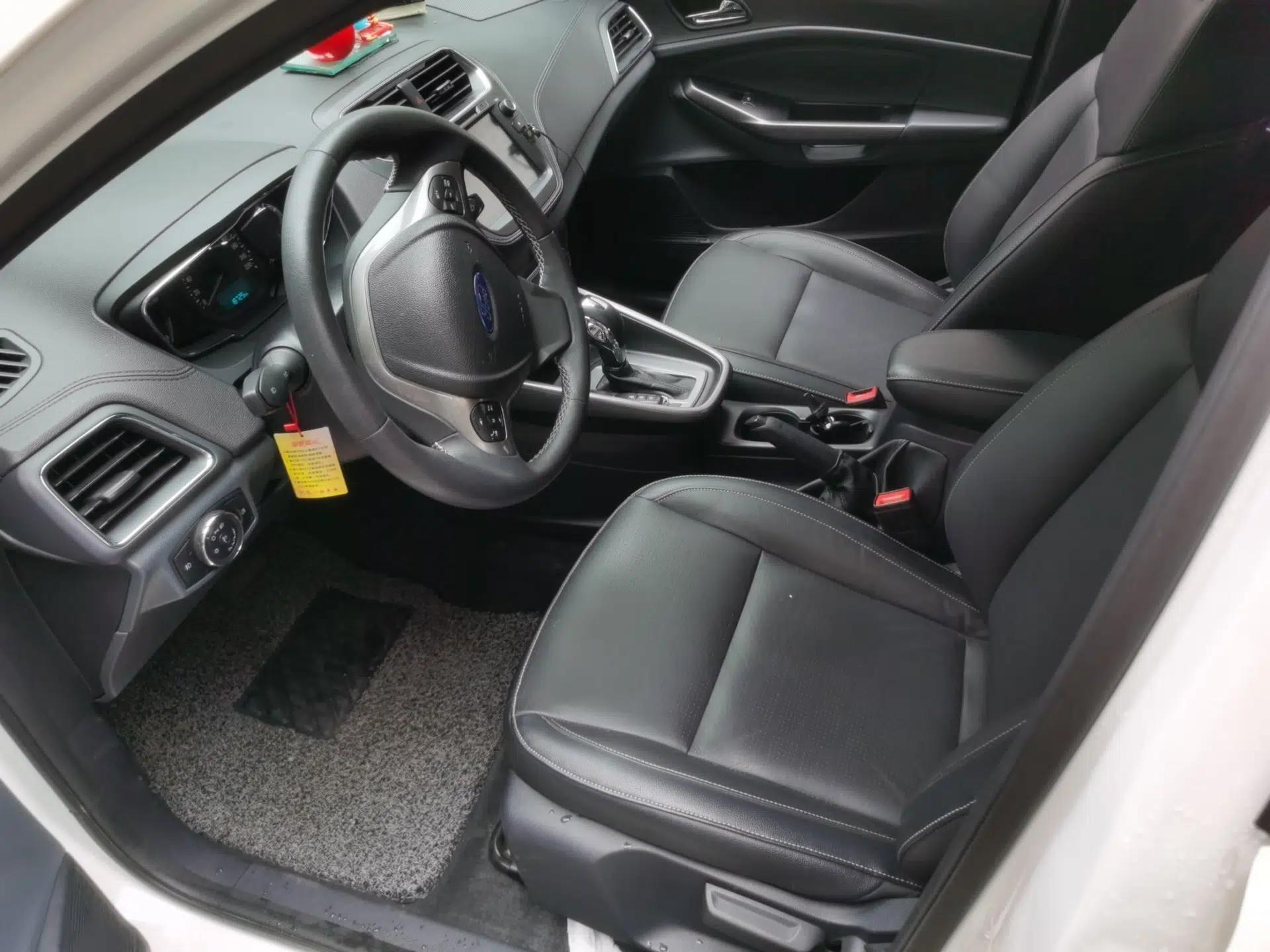Ford Escort 2017 Happiness Edition 1.5L Automatic Fashion Version — миниатюра 16