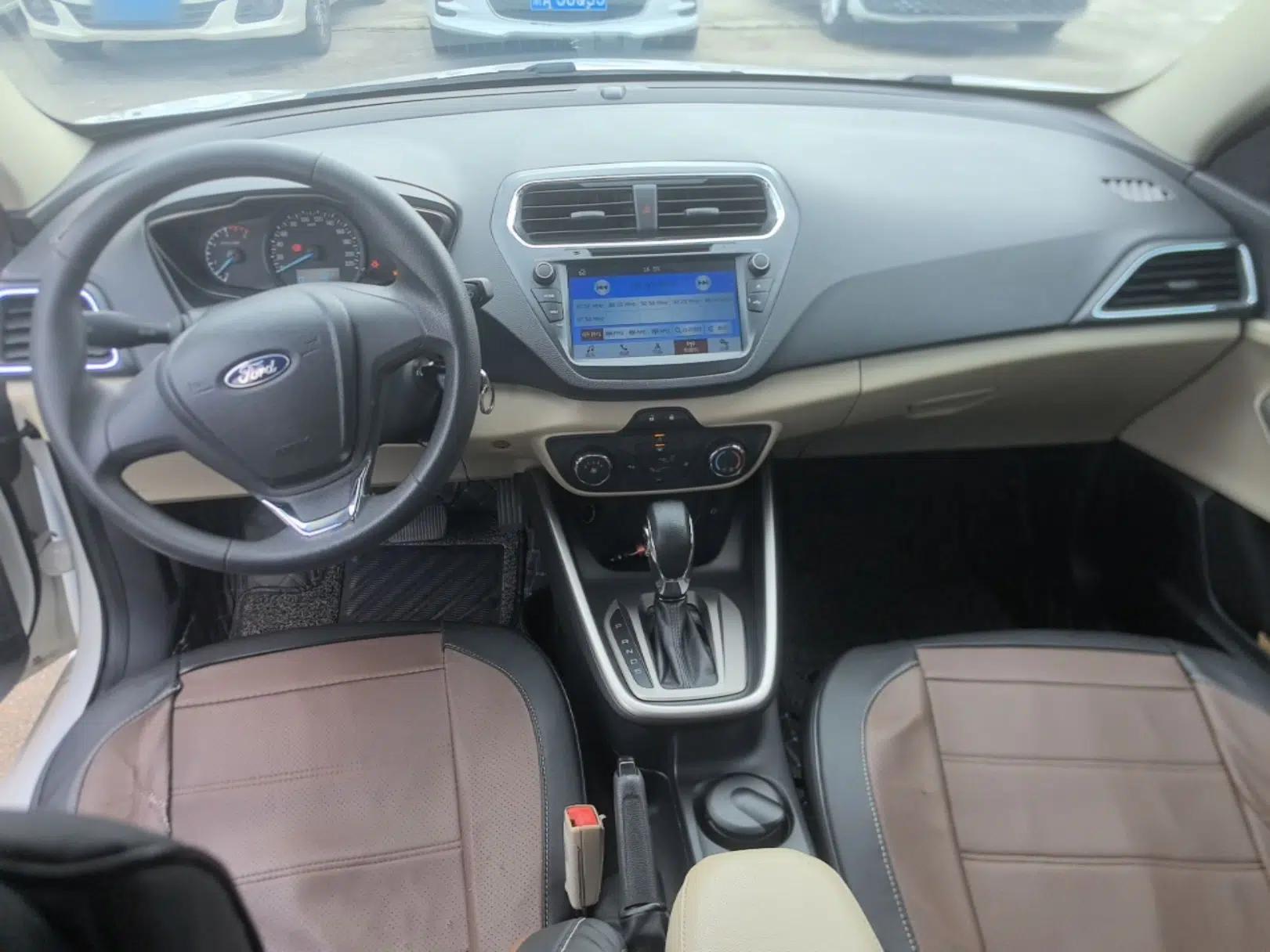 Ford Escort 2017 Revised Version 1.5L Automatic Comfort Edition — миниатюра 13