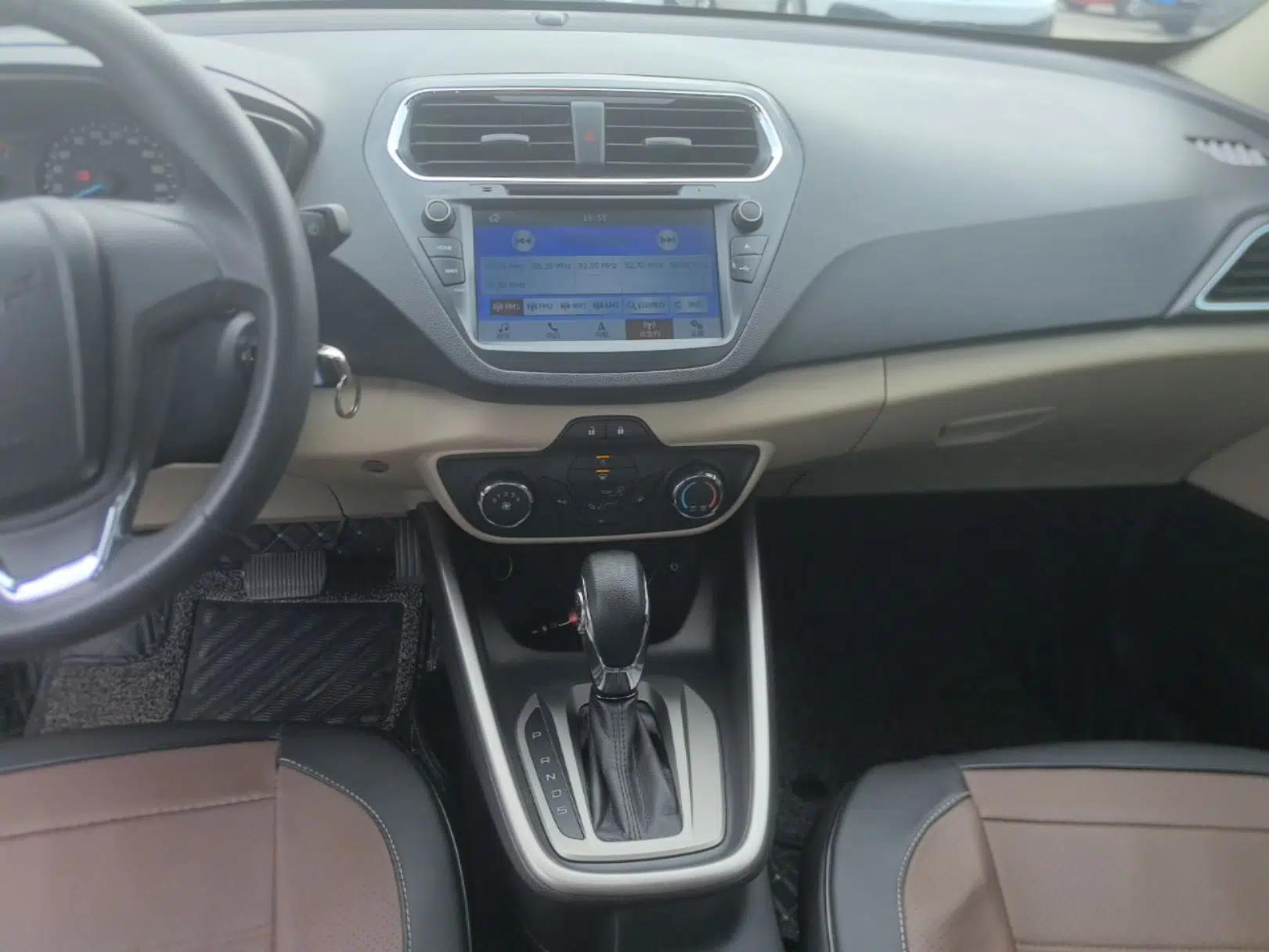 Ford Escort 2017 Revised Version 1.5L Automatic Comfort Edition — миниатюра 16