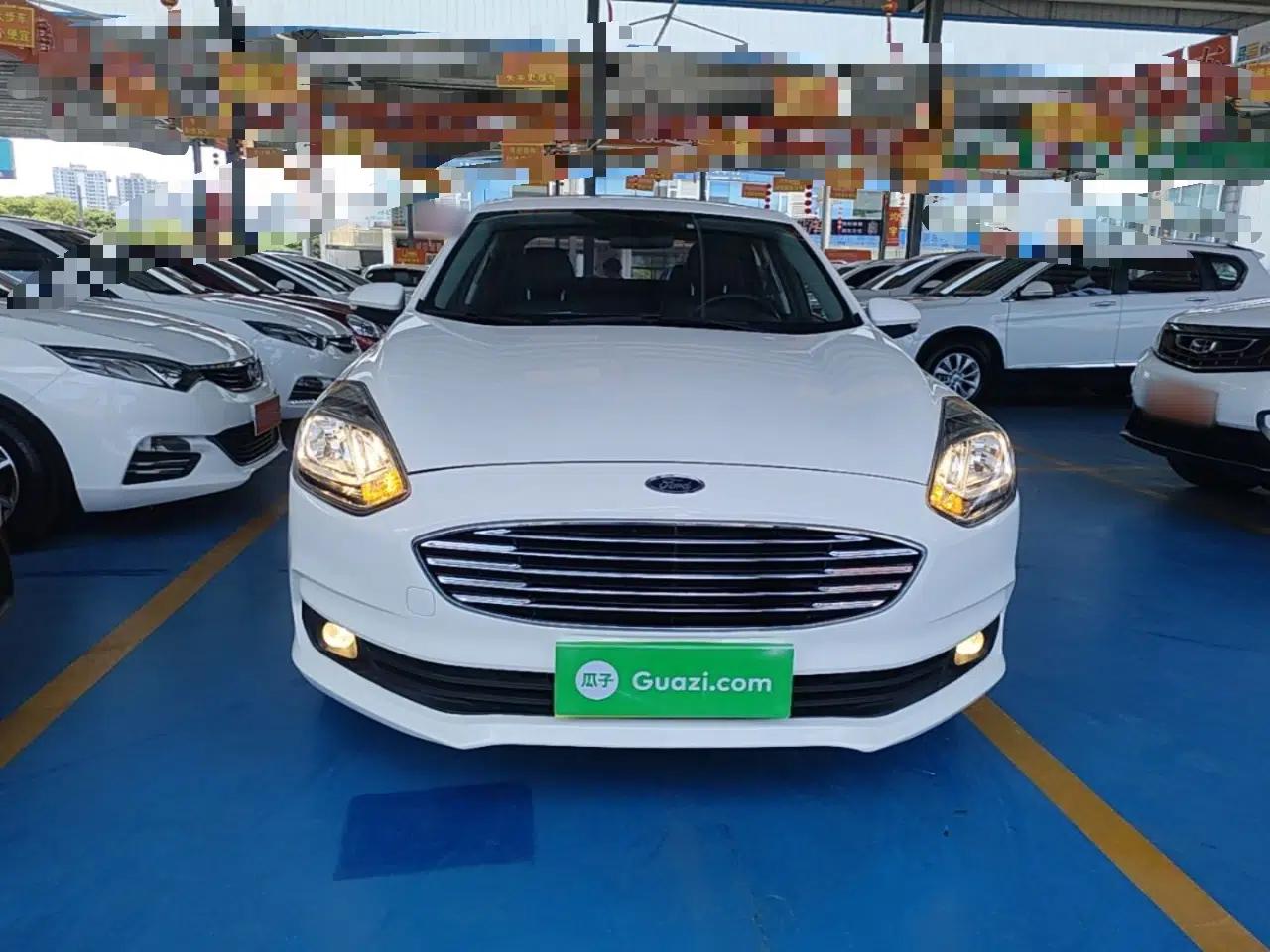 Ford Escort 2019 1.5L Automatic Enjoyment Model — миниатюра 2