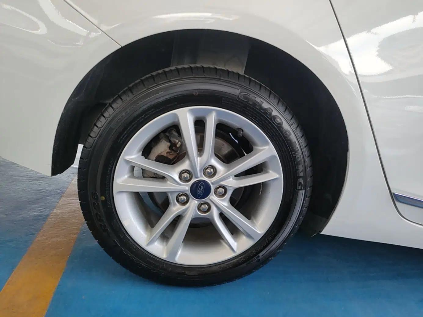 Ford Escort 2019 1.5L Automatic Enjoyment Model — миниатюра 10