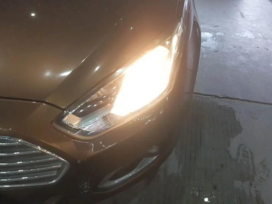 Ford Escort 2017 Happiness Edition 1.5L Automatic Fashion Version — миниатюра 9
