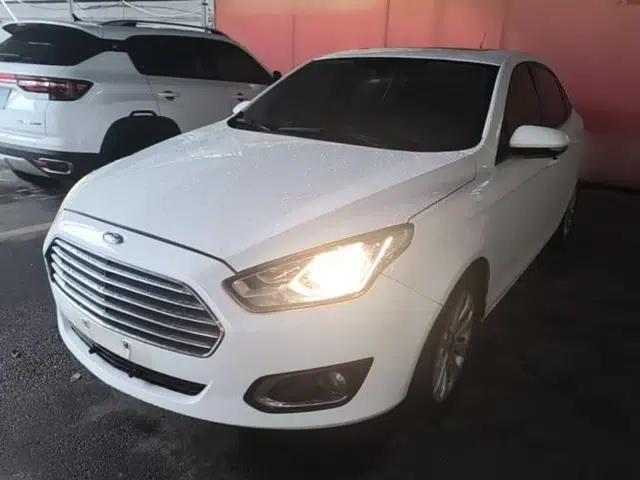 Ford Escort 2015 1.5L Automatic Fashion Model