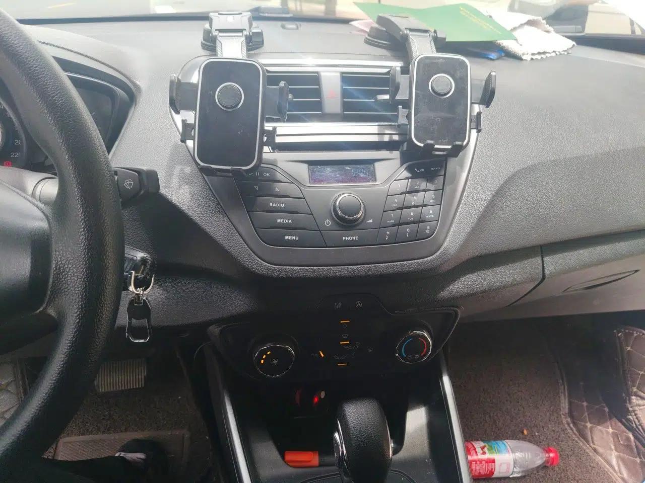 Ford Escort 2019 1.5L Automatic ZhiXiang Model — миниатюра 14