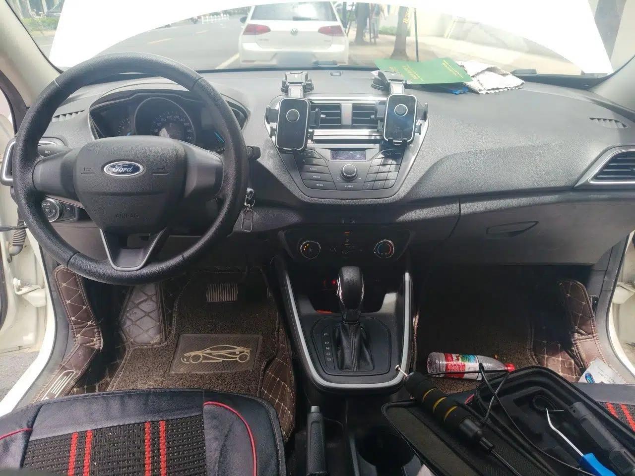 Ford Escort 2019 1.5L Automatic ZhiXiang Model — миниатюра 10