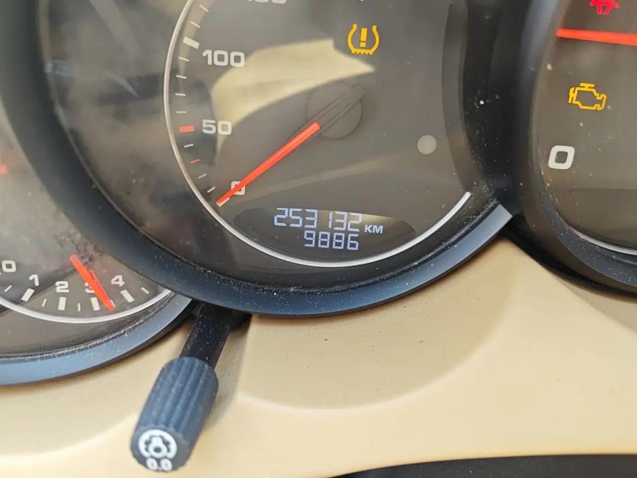 Porsche Cayenne 2011 Cayenne 3.0T — миниатюра 13
