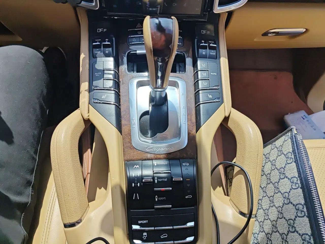 Porsche Cayenne 2011 Cayenne 3.0T — миниатюра 15