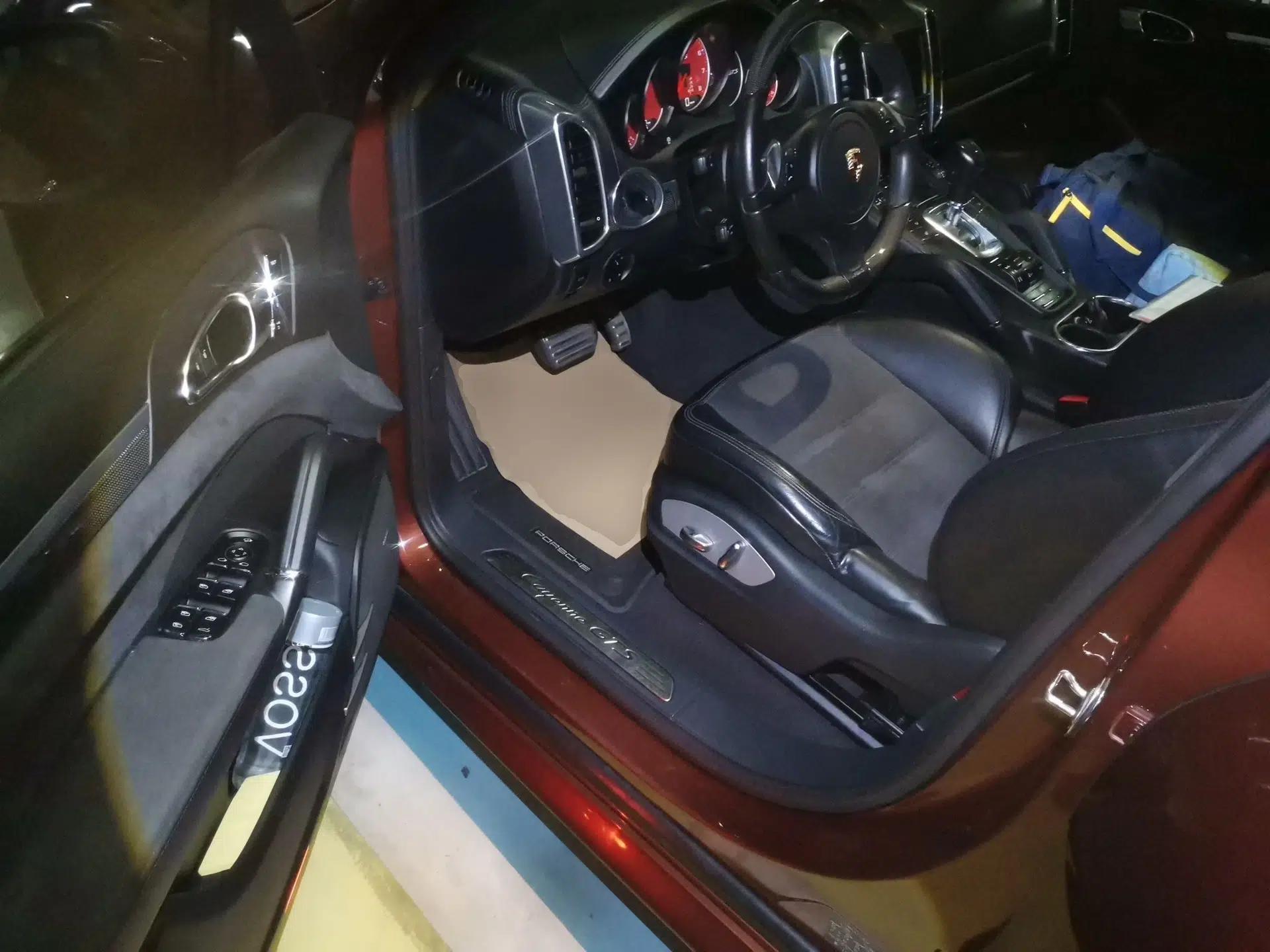 Porsche Cayenne 2012 Cayenne GTS 4.8L — миниатюра 17