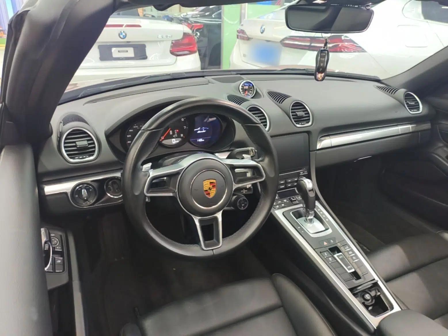 Porsche 718 2019 Boxster T 2.0T — миниатюра 13