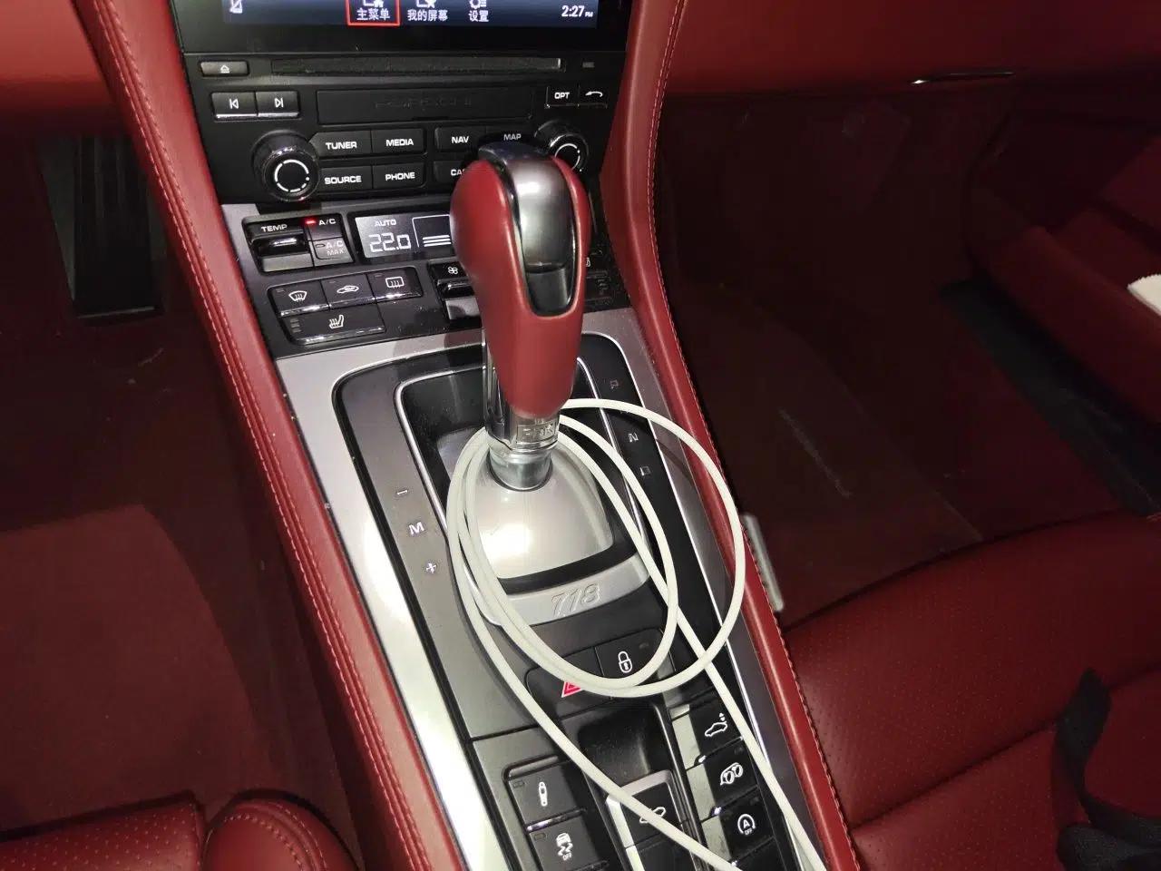 Porsche 718 2018 Boxster 2.0T — миниатюра 15