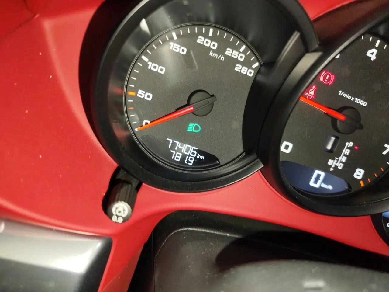 Porsche 718 2020 Boxster 2.0T — миниатюра 13