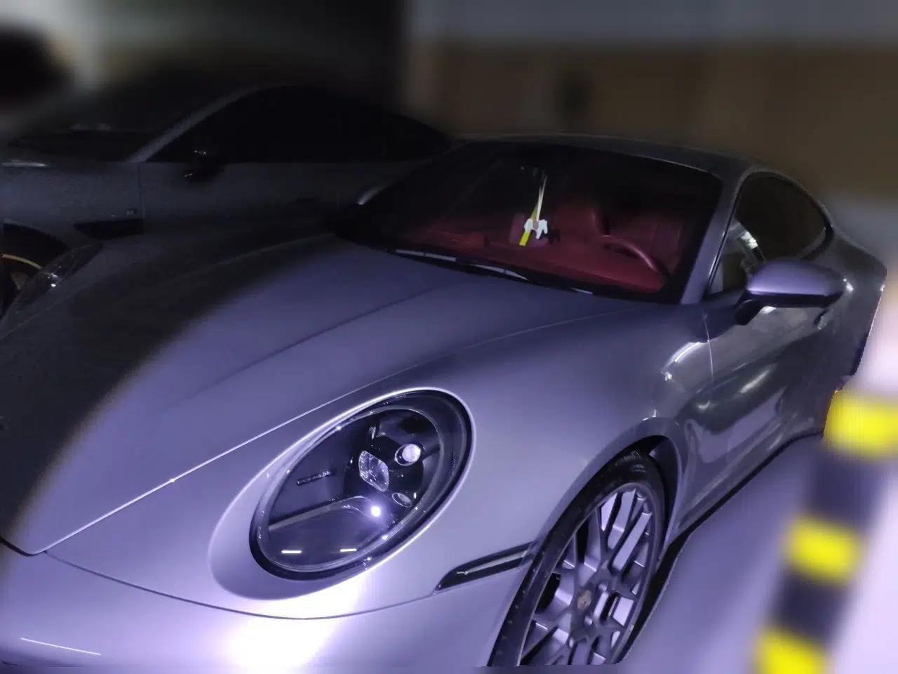 Porsche 911 2023 Carrera 3.0T — миниатюра 1