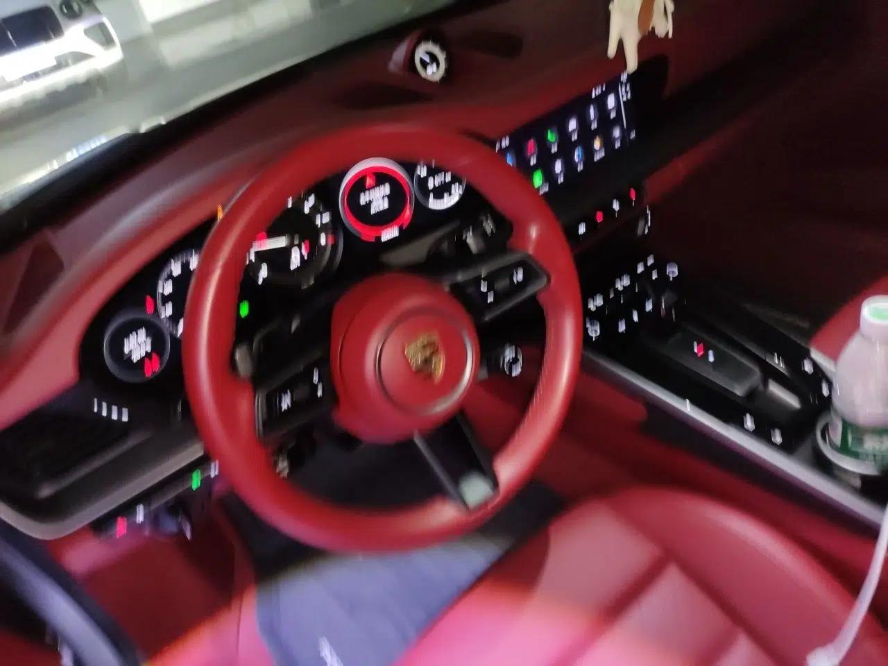 Porsche 911 2023 Carrera 3.0T — миниатюра 11