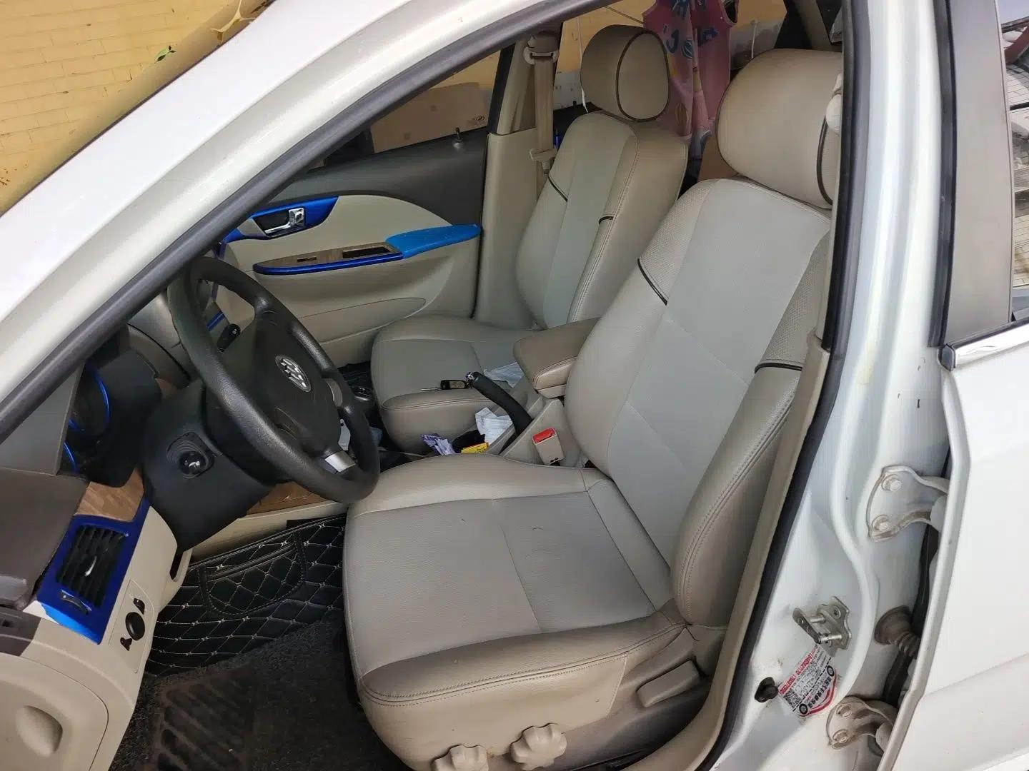 Buick Excelle 2013 1.5L Manual Classic Model — миниатюра 16