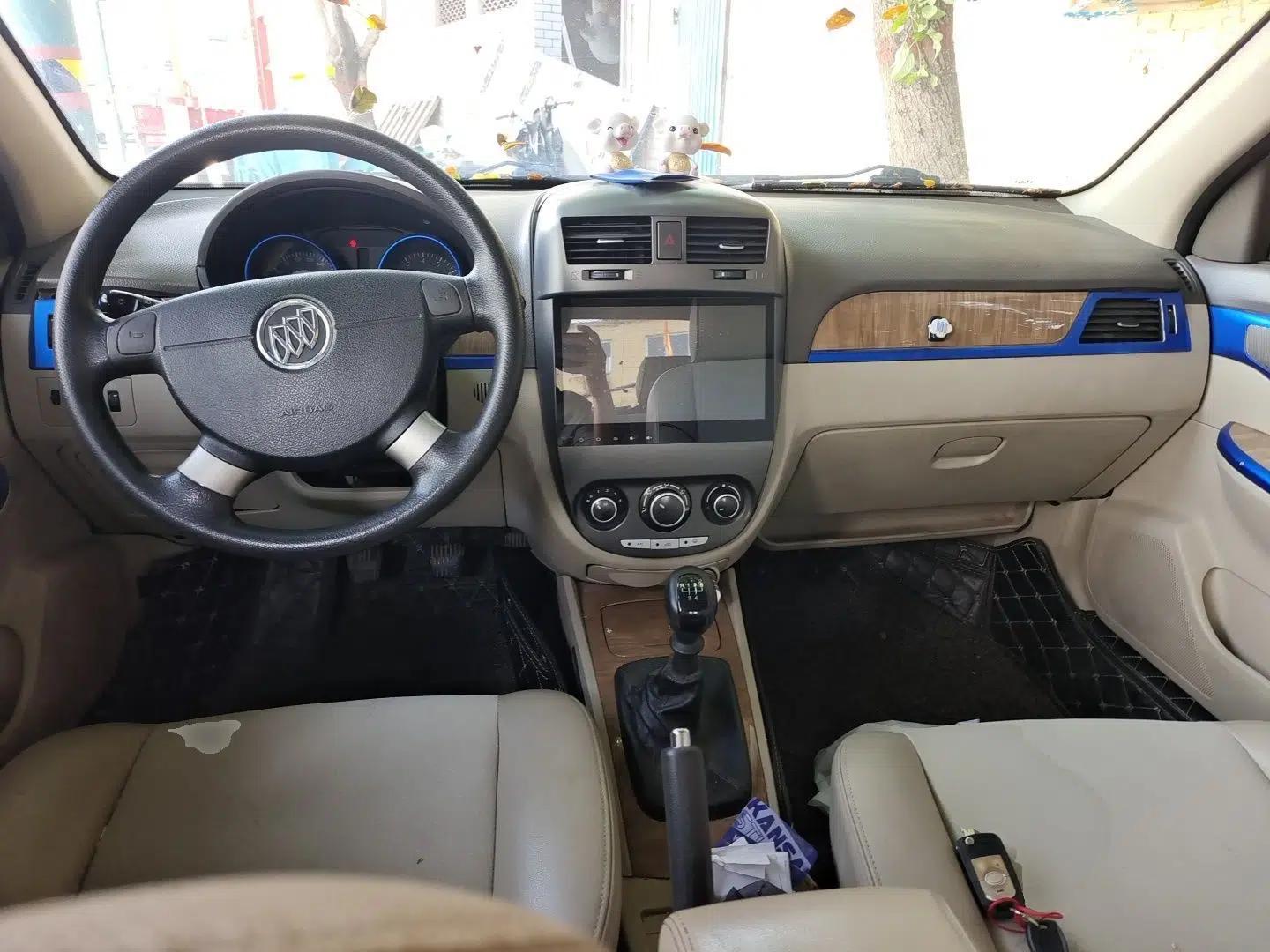 Buick Excelle 2013 1.5L Manual Classic Model — миниатюра 10