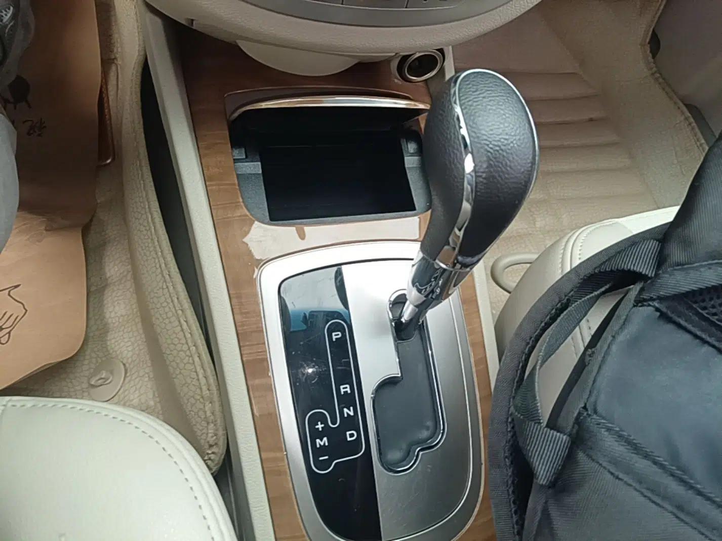 Buick Excelle 2015 1.5L Automatic Classic Model — миниатюра 16