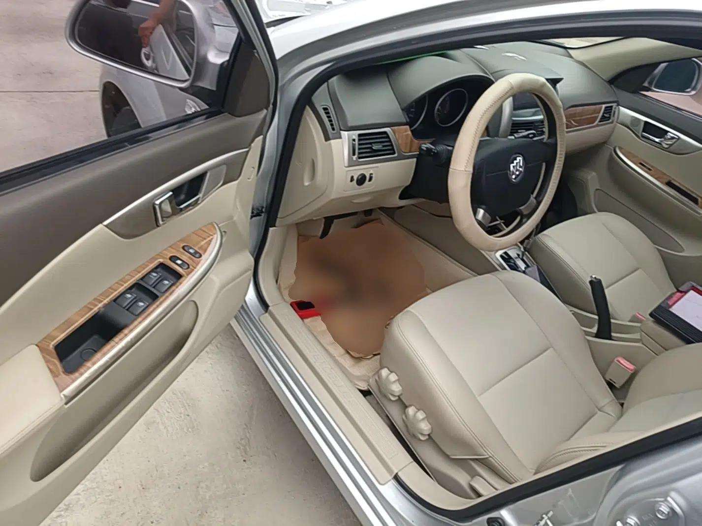 Buick Excelle 2015 1.5L Automatic Classic Model — миниатюра 18