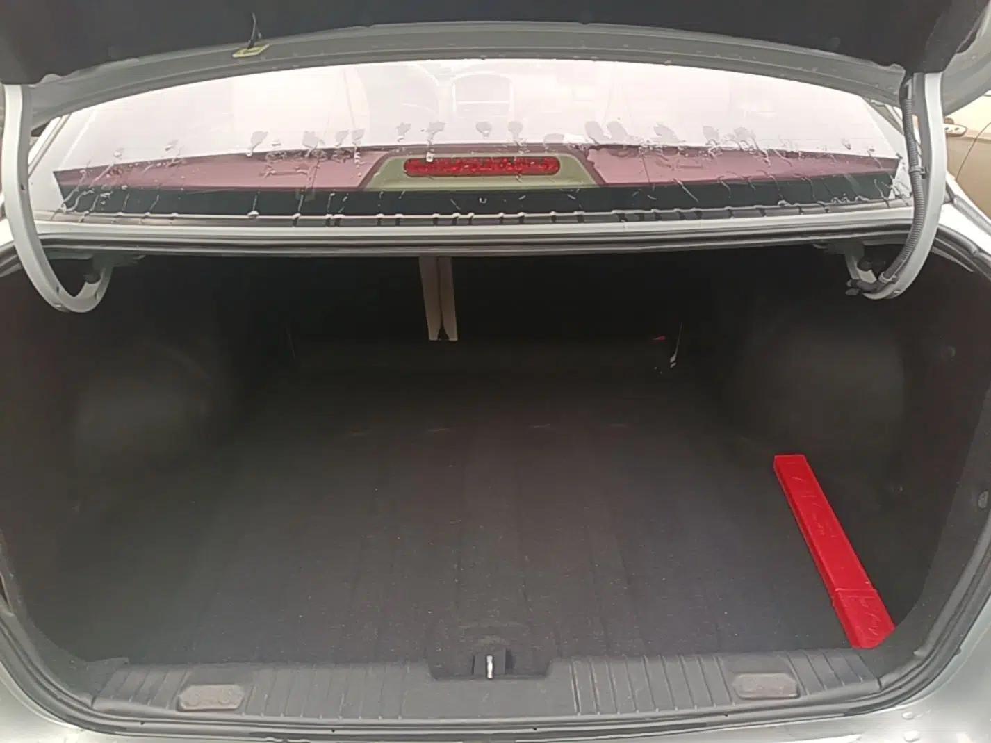 Buick Excelle 2015 1.5L Automatic Classic Model — миниатюра 21
