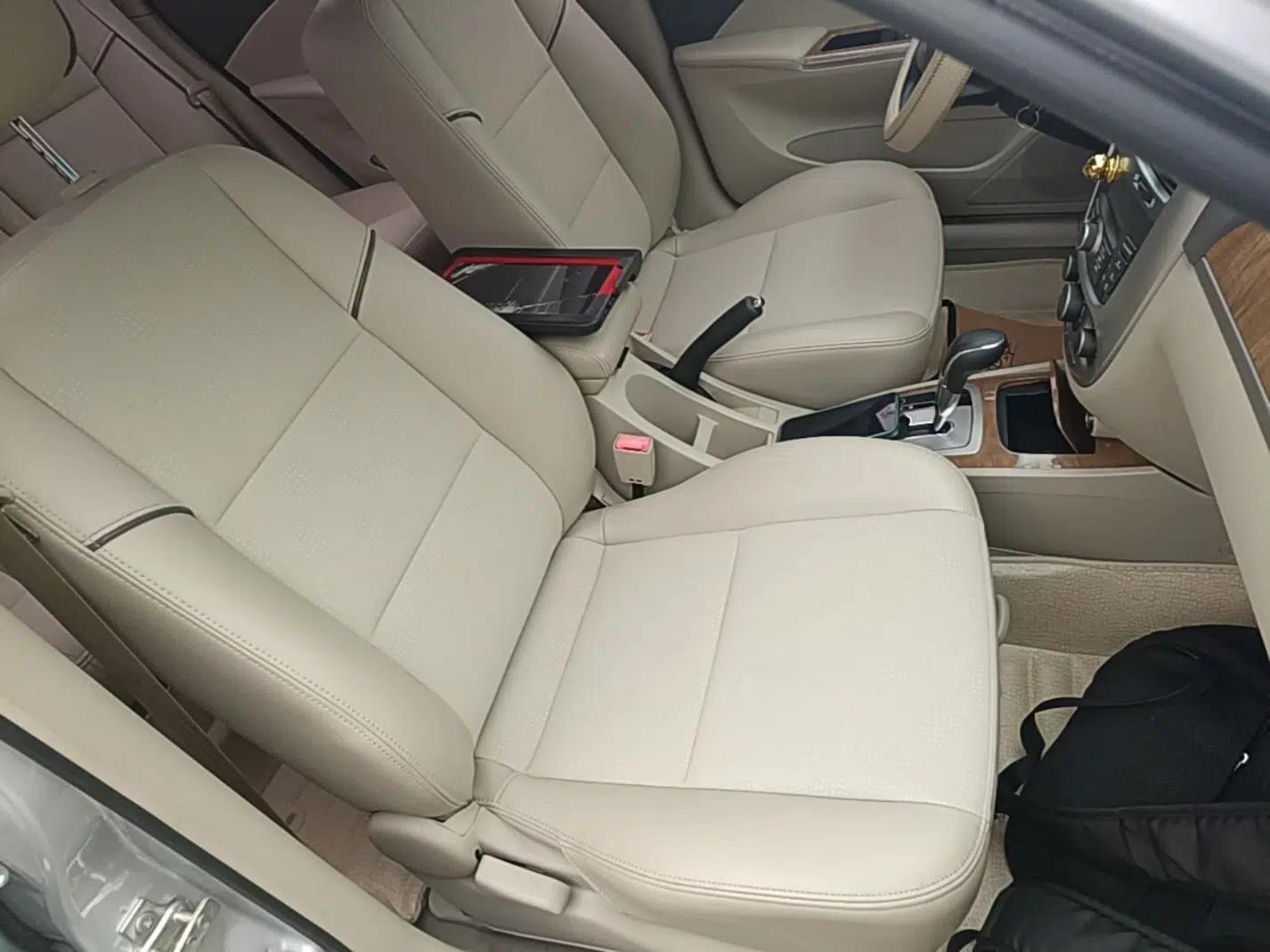 Buick Excelle 2015 1.5L Automatic Classic Model — миниатюра 23