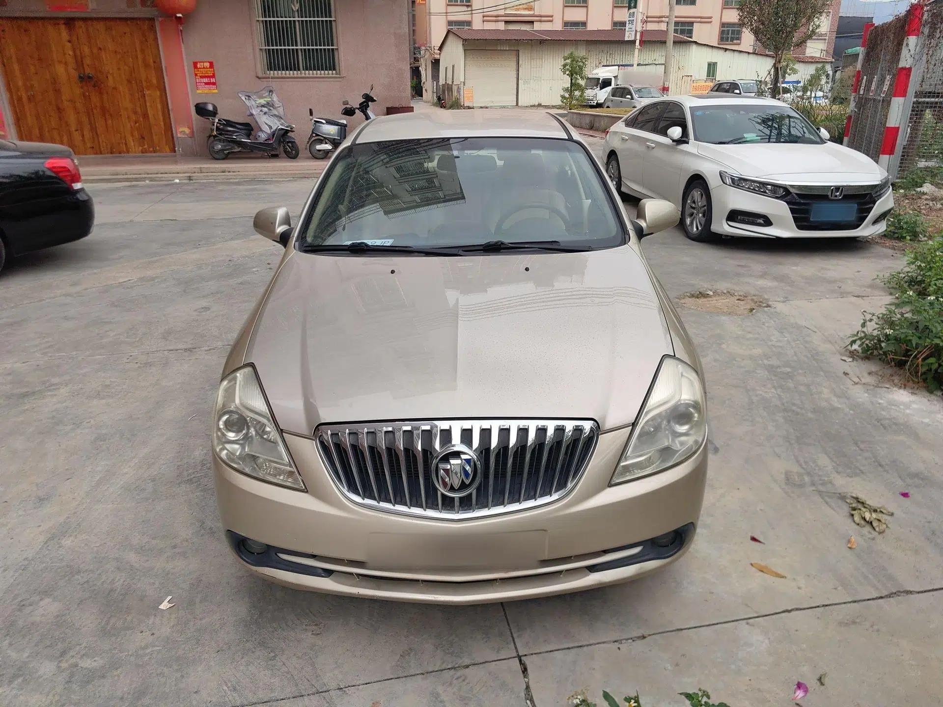 Buick Excelle 2013 1.5L Automatic Classic Model — миниатюра 2