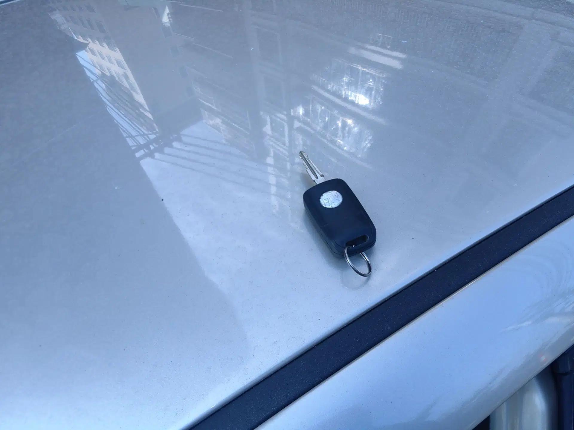 Buick Excelle 2013 1.5L Automatic Classic Model — миниатюра 12