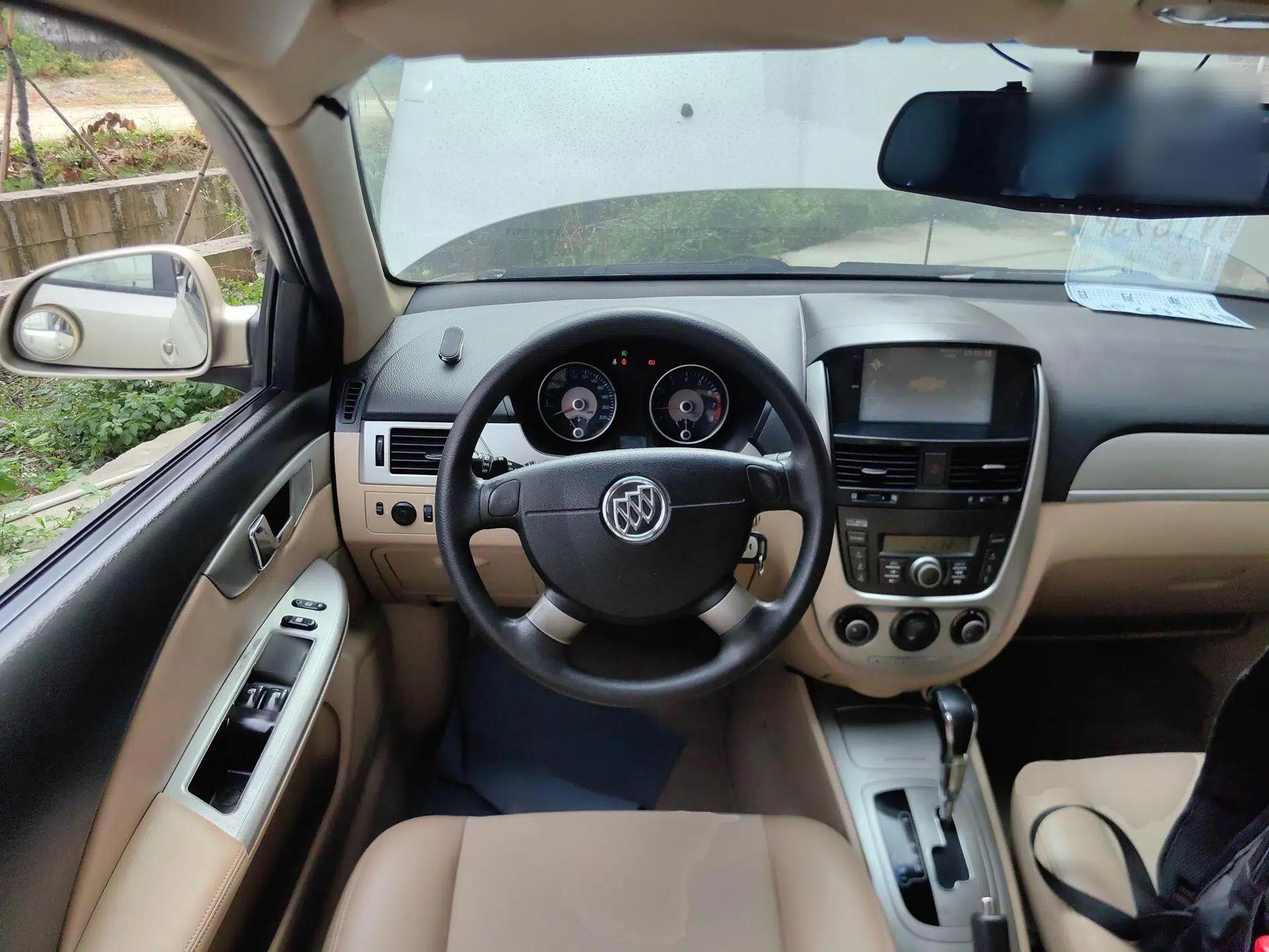 Buick Excelle 2013 1.5L Automatic Classic Model — миниатюра 13