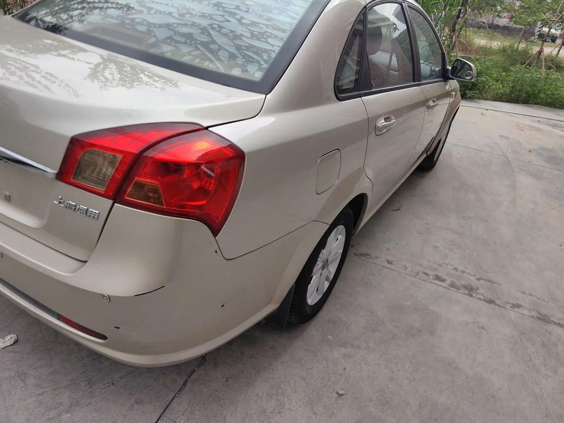 Buick Excelle 2013 1.5L Automatic Classic Model — миниатюра 7