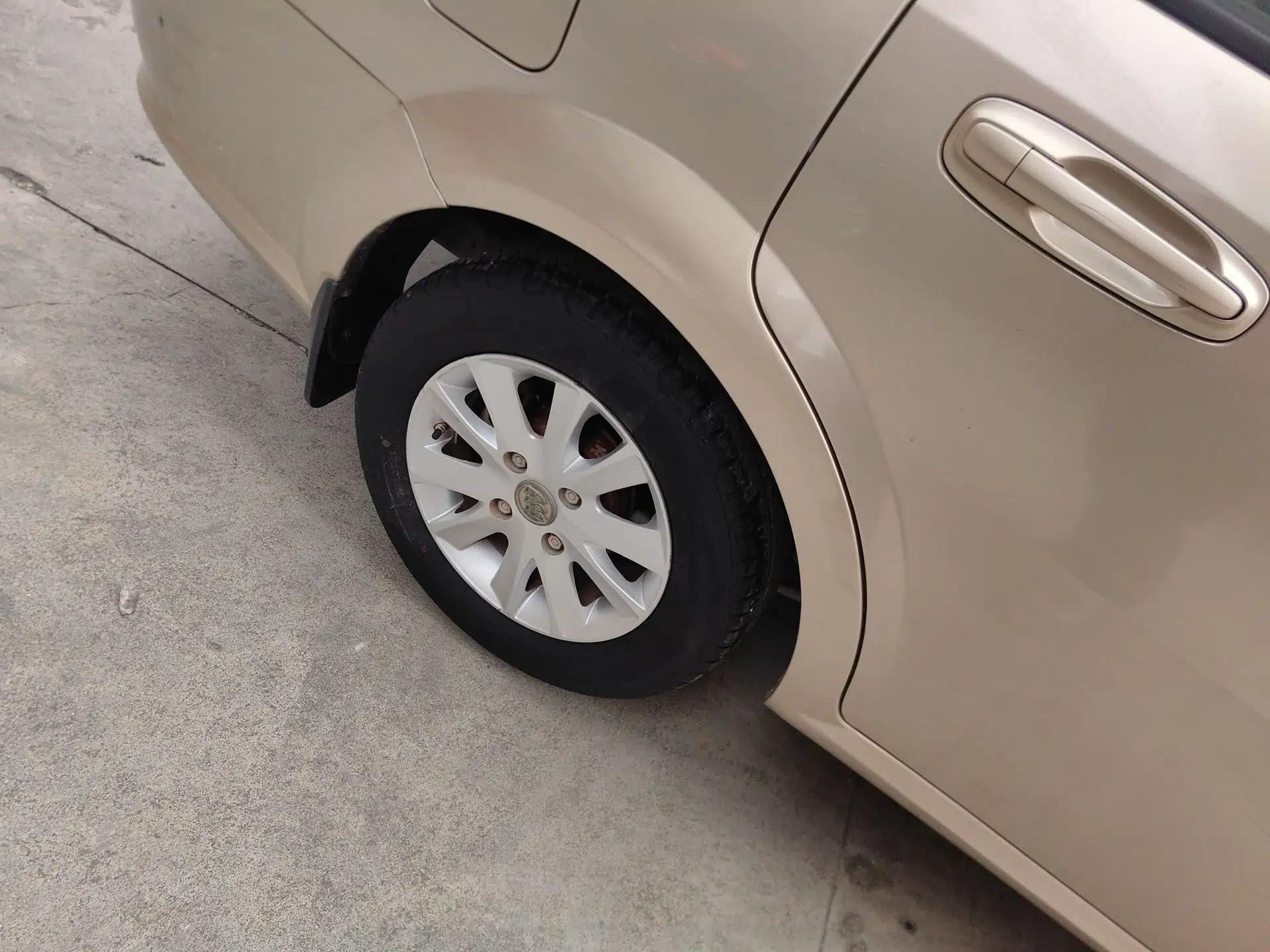 Buick Excelle 2013 1.5L Automatic Classic Model — миниатюра 10
