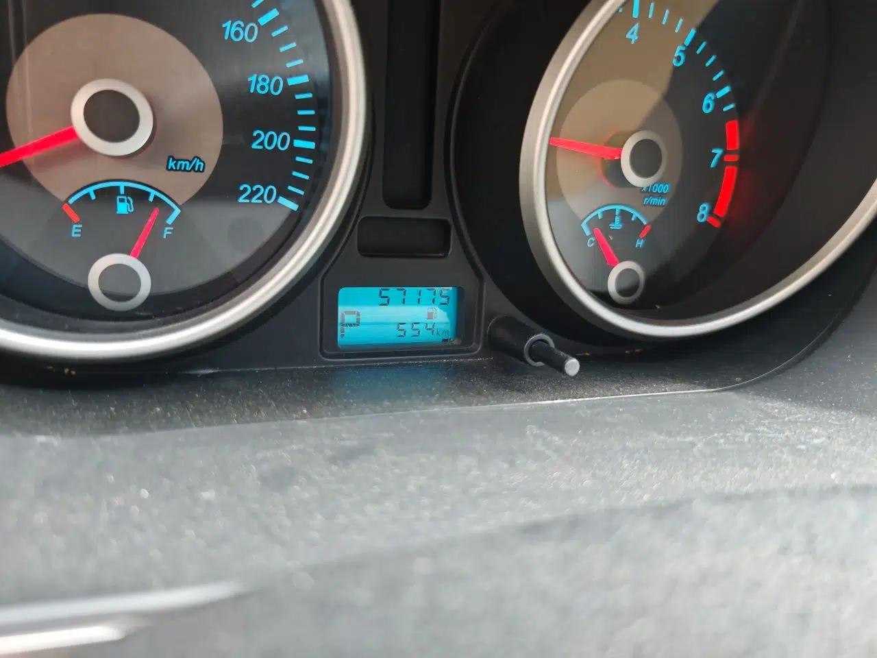 Buick Excelle 2013 1.5L Automatic Classic Model — миниатюра 13