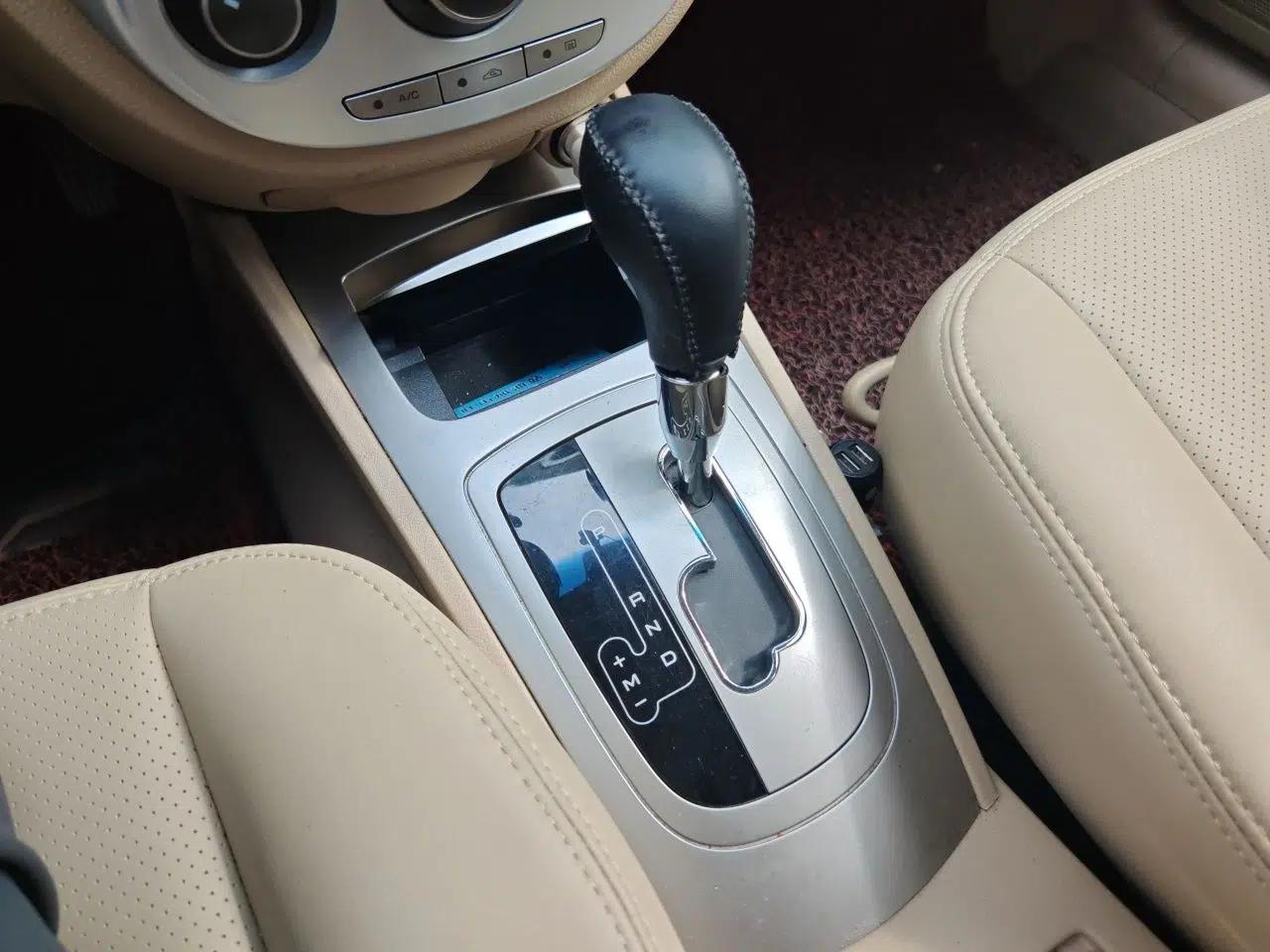 Buick Excelle 2013 1.5L Automatic Classic Model — миниатюра 15